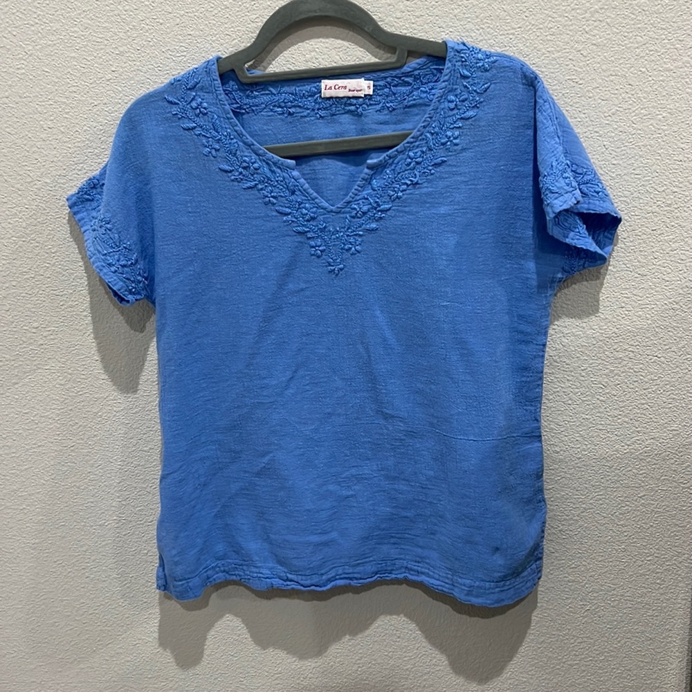 Blue cotton embroidered top